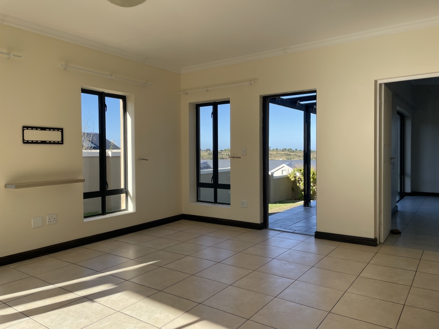 3 Bedroom Property for Sale in Blue Mountain Village Western Cape